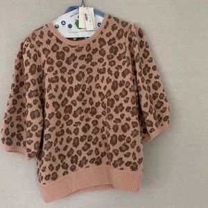Leapord print sweater